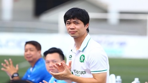 Công Phượng cổ vũ giải bóng đá công nhân, viên chức Việt Nam 2026